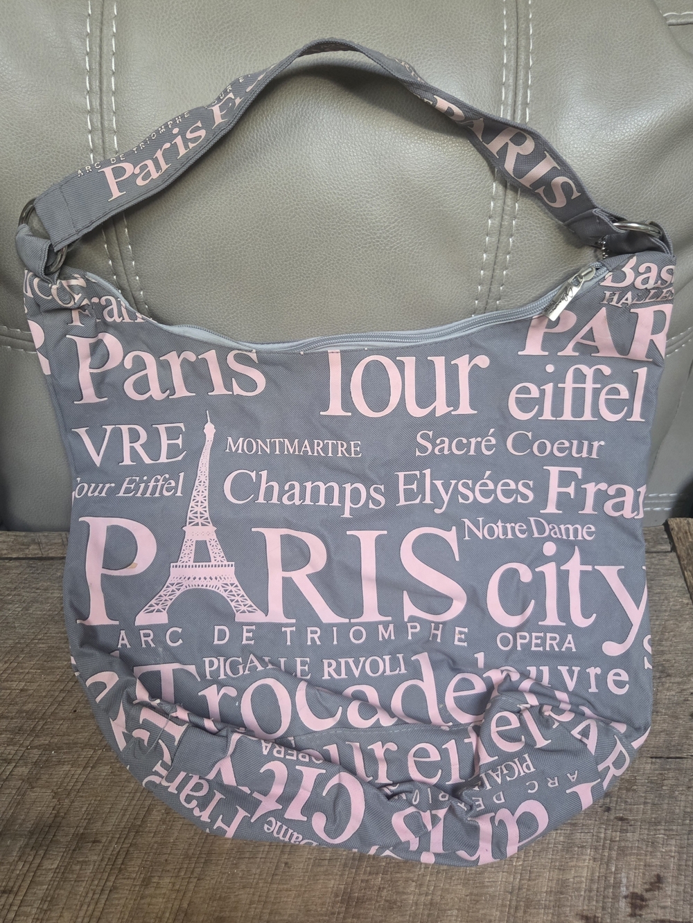 New ~ Bought in France ~ Paris Print Grey and Pink Shoulder Bag ~ So Cute! Bin1L